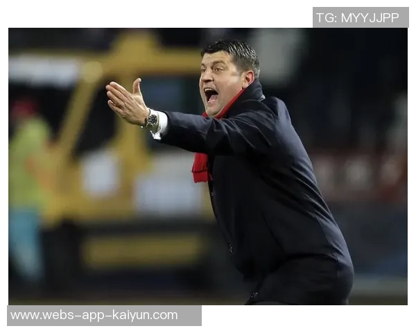 巴黎圣日耳曼迎战红星贝尔格莱德争夺欧冠小组赛关键胜利